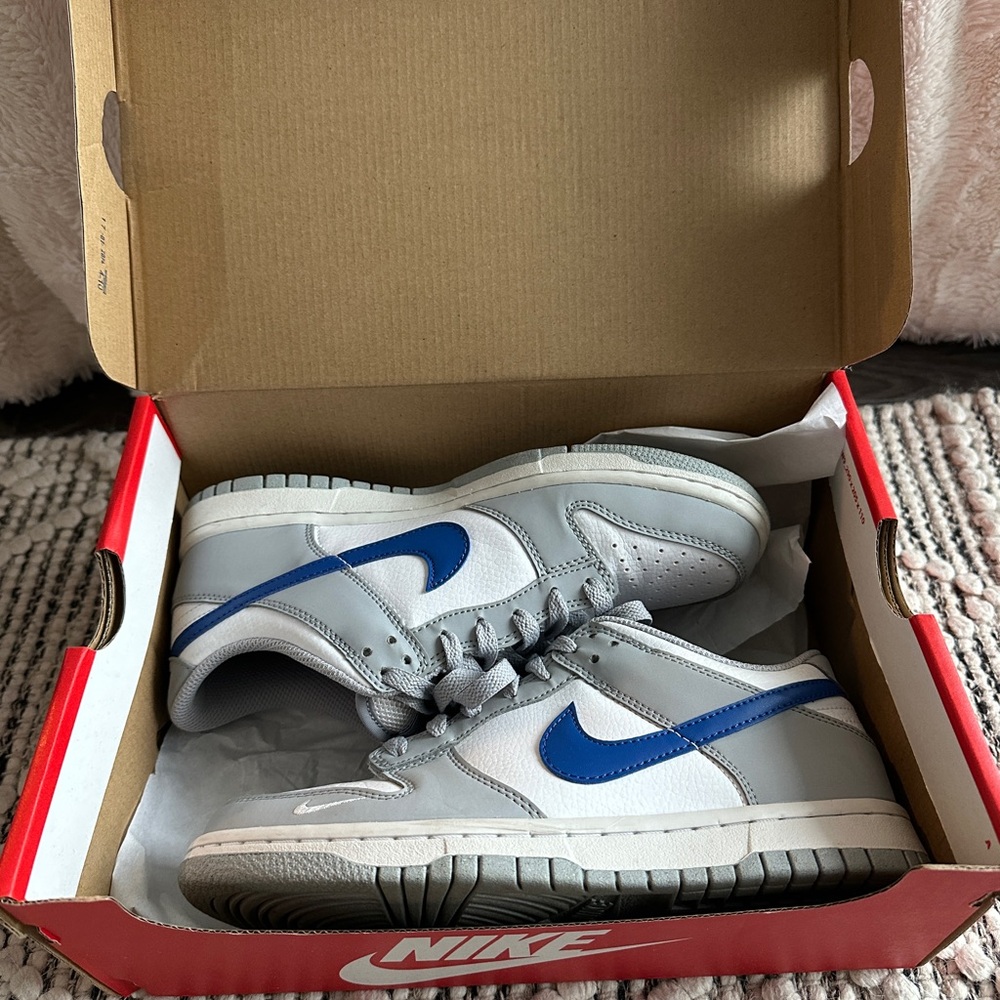 Nike Kids Sneakers in Gray and Blue